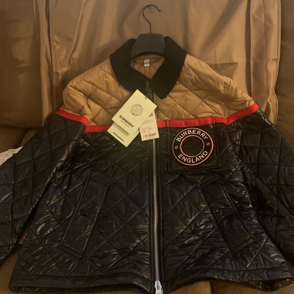 Burberry Black&Beige Quilted Woodside Harrington
